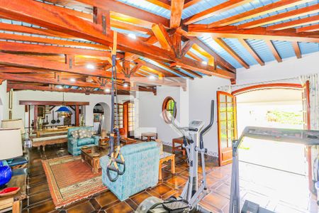 Casa à venda com 620m², 3 quartos e 7 vagas Casa à venda com 620m², 3 quartos e 7 vagasSalão