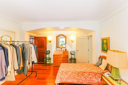 Casa à venda com 620m², 3 quartos e 7 vagas Casa à venda com 620m², 3 quartos e 7 vagasSuíte 1