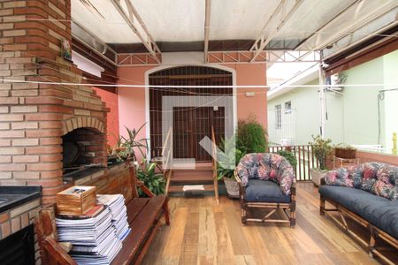 Casa para alugar com 250m², 3 quartos e 2 vagasTerraço