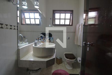 Banheiro da suíte de casa à venda com 3 quartos, 250m² em Vila Romano, São Paulo