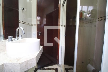 Casa para alugar com 250m², 3 quartos e 2 vagasBanheiro