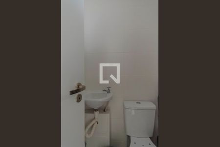 Apartamento à venda com 140m², 3 quartos e 3 vagas Apartamento à venda com 140m², 3 quartos e 3 vagasBanheiro de serviço