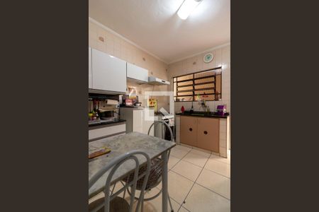 Casa à venda com 120m², 3 quartos e 2 vagas Casa à venda com 120m², 3 quartos e 2 vagasCozinha