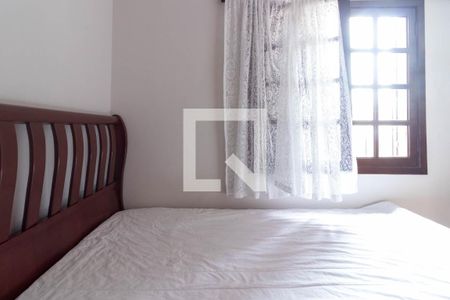 Casa à venda com 120m², 3 quartos e 2 vagas Casa à venda com 120m², 3 quartos e 2 vagasQuarto 3