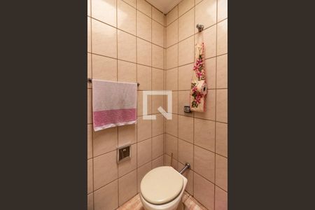 Casa à venda com 120m², 3 quartos e 2 vagas Casa à venda com 120m², 3 quartos e 2 vagasBanheiro