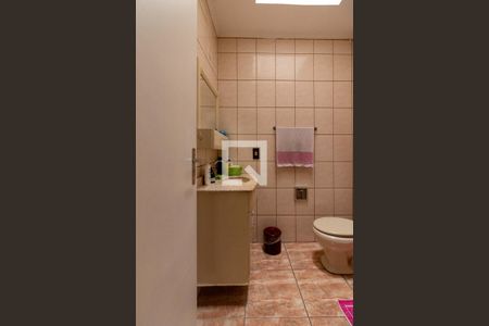 Casa à venda com 120m², 3 quartos e 2 vagas Casa à venda com 120m², 3 quartos e 2 vagasBanheiro