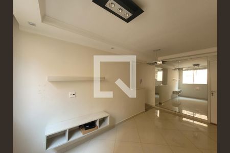 Sala de apartamento à venda com 2 quartos, 45m² em Fazenda Santa Cândida, Campinas
