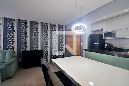Sala de apartamento à venda com 3 quartos, 60m² em Jardim Utinga, Santo André