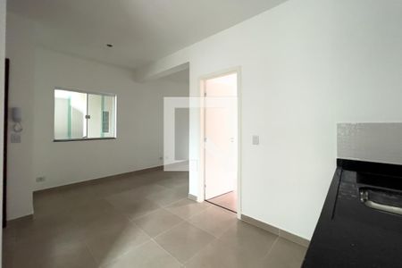 Cozinha e área de serviço de apartamento para alugar com 1 quarto, 35m² em Vila São José, São Paulo
