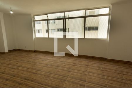 Sala de apartamento à venda com 3 quartos, 185m² em Cerqueira César, São Paulo