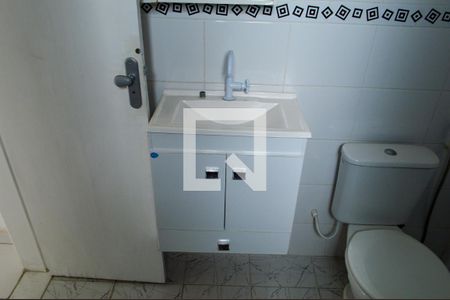 Apartamento à venda com 80m², 3 quartos e sem vaga Apartamento à venda com 80m², 3 quartos e sem vagaBanheiro da Suíte