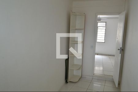 Apartamento à venda com 80m², 3 quartos e sem vaga Apartamento à venda com 80m², 3 quartos e sem vagaCloset da suíte