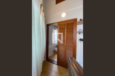 Casa de condomínio à venda com 270m², 3 quartos e 2 vagasSuíte 1