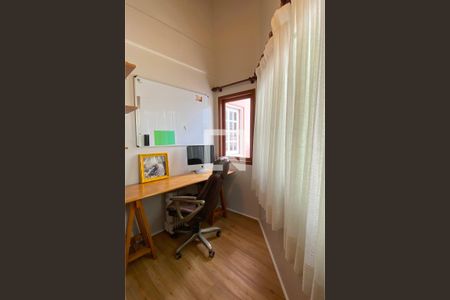 Casa de condomínio à venda com 270m², 3 quartos e 2 vagasSuíte 1