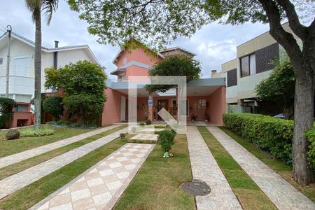 Casa de condomínio à venda com 270m², 3 quartos e 2 vagasFachada