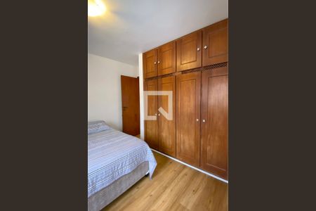 Casa de condomínio à venda com 270m², 3 quartos e 2 vagasSuíte 2