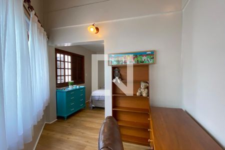Casa de condomínio à venda com 270m², 3 quartos e 2 vagasSuíte 2