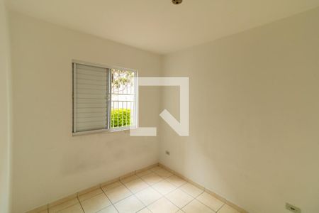 Quarto 2 de apartamento para alugar com 2 quartos, 48m² em Jardim Zelia, Itaquaquecetuba