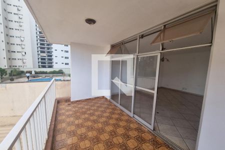 Sacada de apartamento para alugar com 3 quartos, 110m² em Centro, Ribeirão Preto