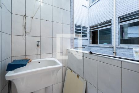 Área de serviço de apartamento para alugar com 2 quartos, 61m² em Boqueirão, Santos