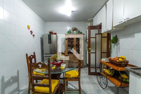 Casa à venda com 210m², 3 quartos e 2 vagasCozinha