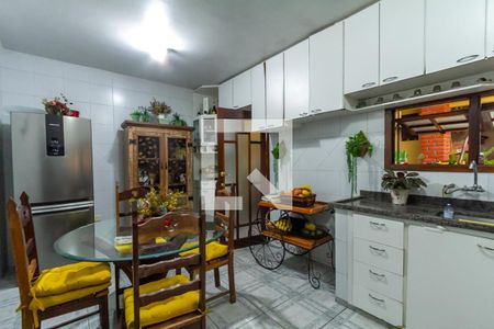 Casa à venda com 210m², 3 quartos e 2 vagasCozinha