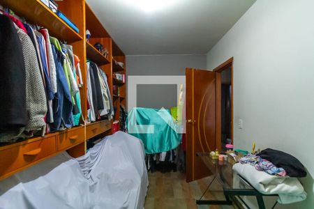 Casa à venda com 210m², 3 quartos e 2 vagasQuarto 2