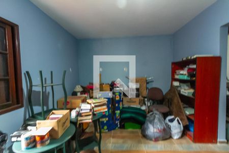 Casa à venda com 210m², 3 quartos e 2 vagasSuíte