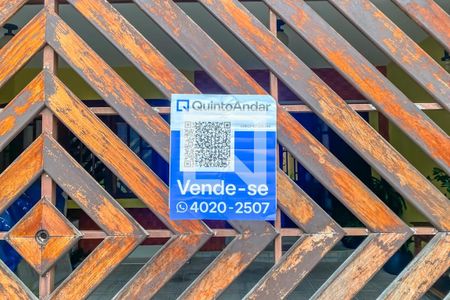 Casa à venda com 210m², 3 quartos e 2 vagasPlaca