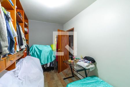 Casa à venda com 210m², 3 quartos e 2 vagasQuarto 2