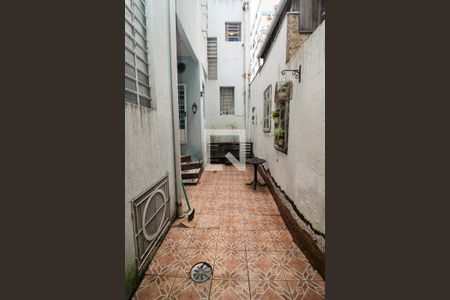 Casa à venda com 200m², 3 quartos e sem vagaQuintal