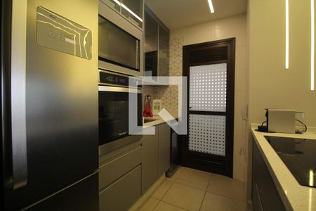 Apartamento para alugar com 81m², 2 quartos e 2 vagasCozinha