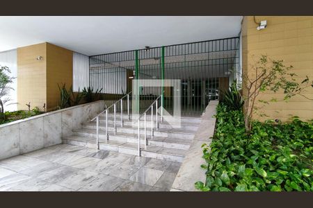 Apartamento para alugar com 103m², 3 quartos e 1 vaga Apartamento para alugar com 103m², 3 quartos e 1 vagaFachada e portaria