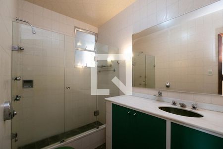Apartamento para alugar com 103m², 3 quartos e 1 vaga Apartamento para alugar com 103m², 3 quartos e 1 vagaBanheiro Corredor