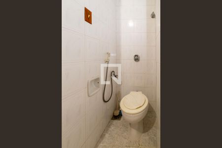 Apartamento para alugar com 103m², 3 quartos e 1 vaga Apartamento para alugar com 103m², 3 quartos e 1 vagaBanheiro de serviço