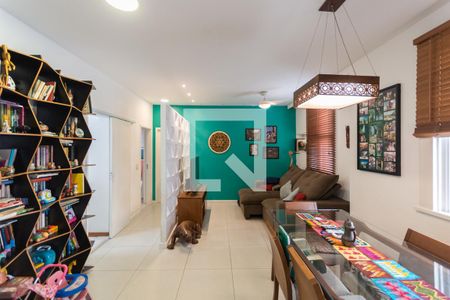 Apartamento à venda com 84m², 2 quartos e 1 vagaSala