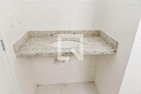 Apartamento à venda com 53m², 1 quarto e 2 vagasBanheiro da Suíte