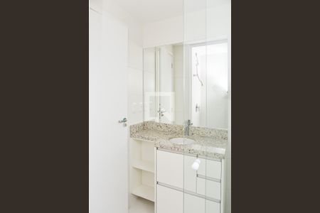 Apartamento à venda com 83m², 2 quartos e 2 vagasBanheiro da Suíte 1