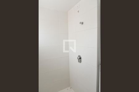 Apartamento à venda com 83m², 2 quartos e 2 vagas Apartamento à venda com 83m², 2 quartos e 2 vagasBanheiro da Suíte 1