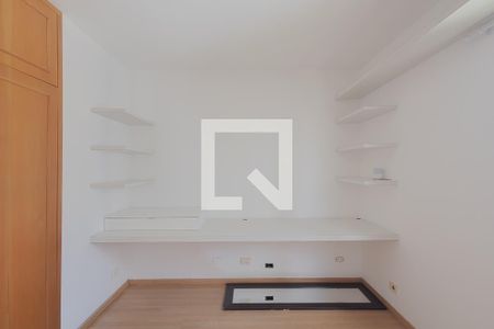 Quarto 1 de apartamento à venda com 2 quartos, 75m² em Cerqueira César, São Paulo