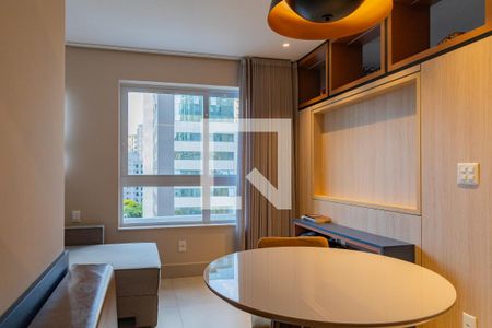 Sala de apartamento para alugar com 1 quarto, 42m² em Lourdes, Belo Horizonte