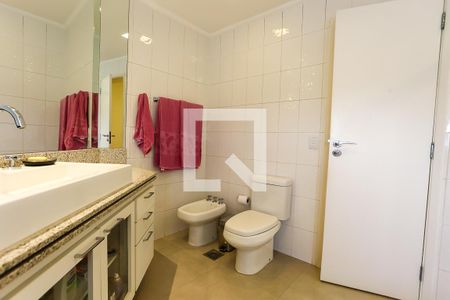 Apartamento à venda com 230m², 3 quartos e 4 vagas Apartamento à venda com 230m², 3 quartos e 4 vagasBanheiro da Suíte 3