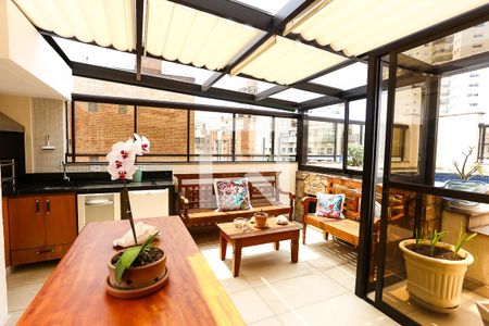 Apartamento à venda com 230m², 3 quartos e 4 vagas Apartamento à venda com 230m², 3 quartos e 4 vagaschurrasqueira da cobertura