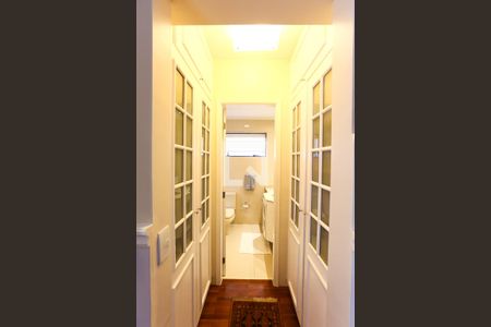 Apartamento à venda com 230m², 3 quartos e 4 vagas Apartamento à venda com 230m², 3 quartos e 4 vagasCloset da suíte 2