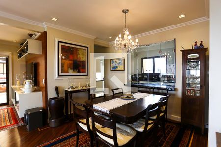 Apartamento à venda com 230m², 3 quartos e 4 vagas Apartamento à venda com 230m², 3 quartos e 4 vagasSala