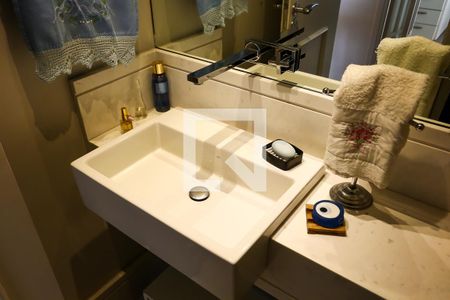 Apartamento à venda com 230m², 3 quartos e 4 vagas Apartamento à venda com 230m², 3 quartos e 4 vagasLavabo