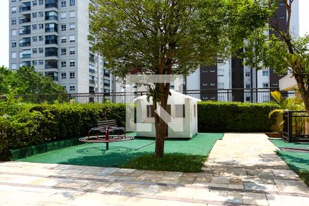 Apartamento à venda com 230m², 3 quartos e 4 vagas Apartamento à venda com 230m², 3 quartos e 4 vagasÁrea comum - Playground