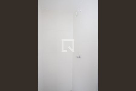 Apartamento à venda com 32m², 2 quartos e sem vaga Apartamento à venda com 32m², 2 quartos e sem vagaBanheiro