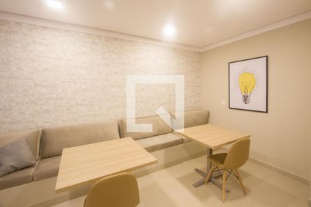 Apartamento à venda com 32m², 2 quartos e sem vaga Apartamento à venda com 32m², 2 quartos e sem vagaSalão de Festas
