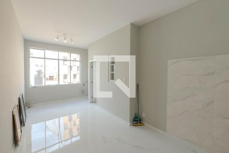 Apartamento à venda com 42m², 1 quarto e sem vaga Apartamento à venda com 42m², 1 quarto e sem vagaSala/Cozinha